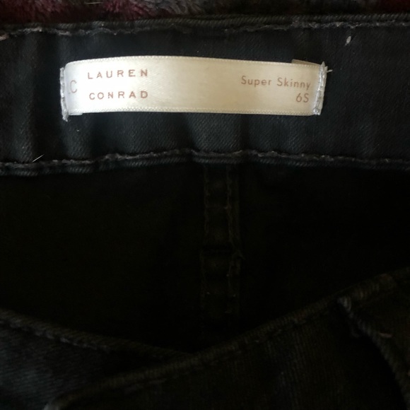 Lauren Conrad Super Skinny Black Wash (Short) Jeans - Picture 4 of 6